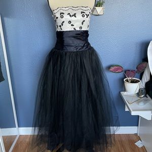 Strapless tulle dress! Size 7/8